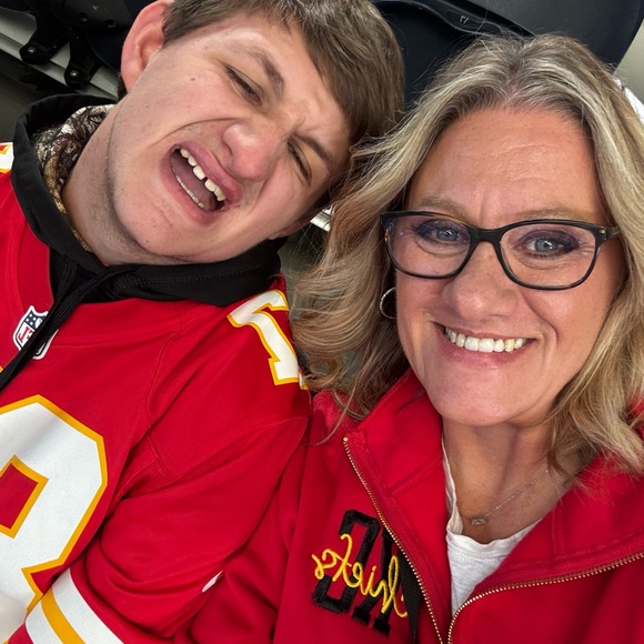 Meet your Posher, Chandra - Picture 2 of 3